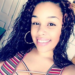 Meet your Posher, Irmari